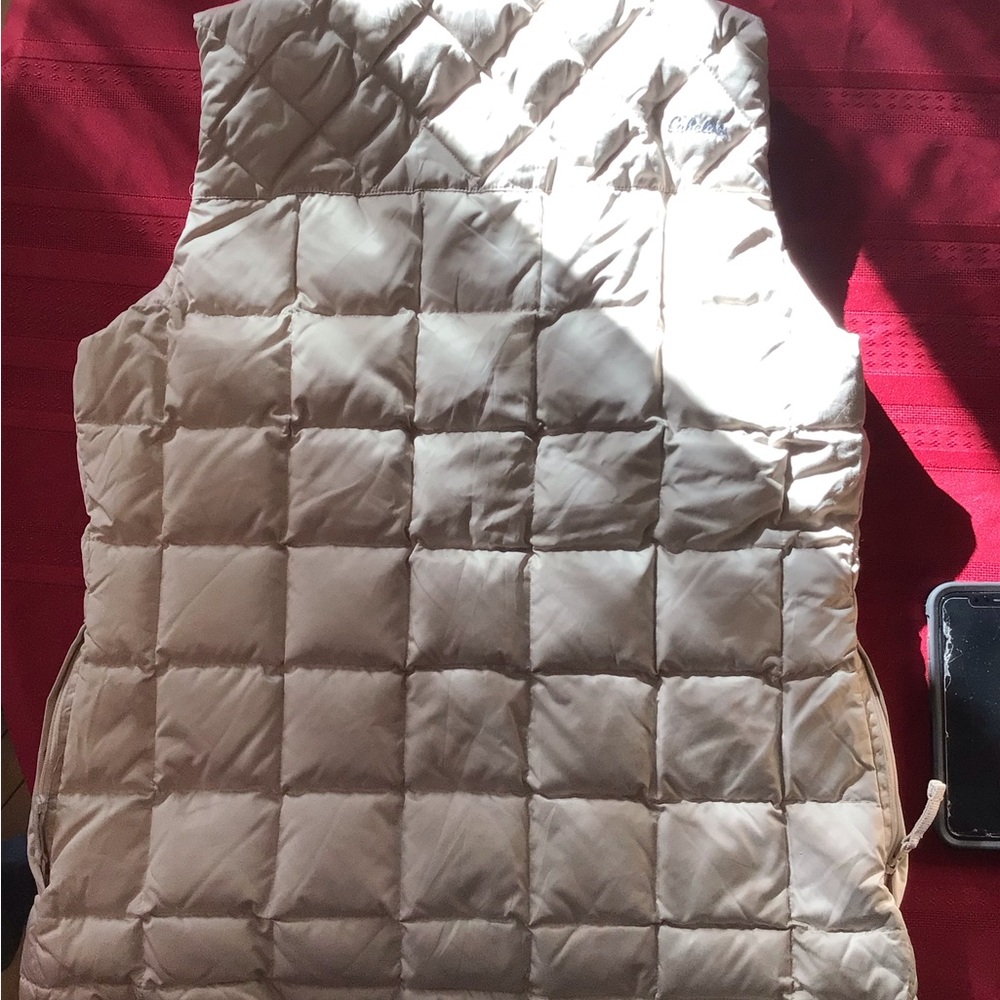 Cabela’s womens vest - Picture 4 of 5